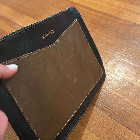 Sylvan Park Leather Crossbody Bag - Picture 6 of 7